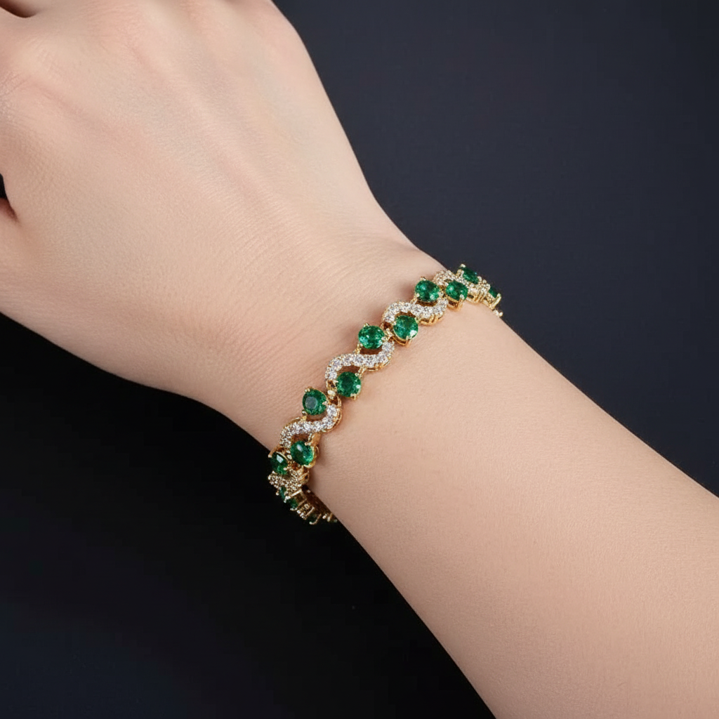 Błyszcząca szmaragdowozielona bransoletka z cyrkonią z eleganckim designem fali