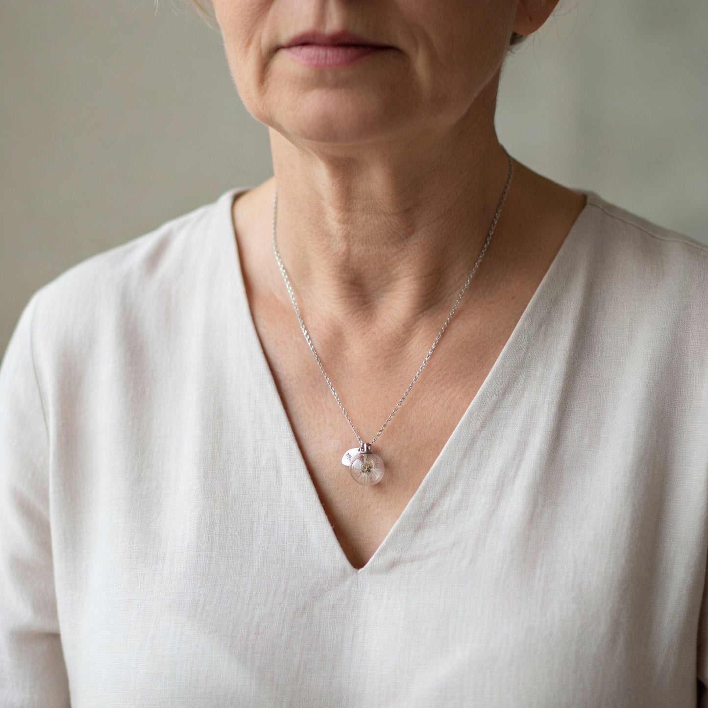 Naszyjnik życzeń dmuchawiec z zawieszką życzenie i szklaną kulą