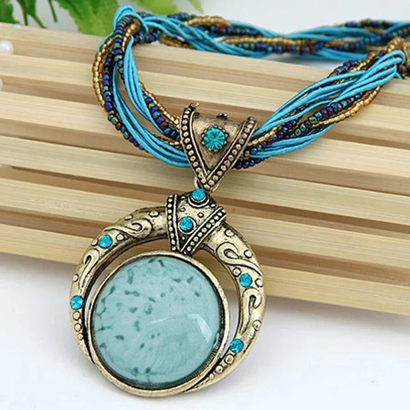Naszyjnik boho vintage z dużą zawieszką z kamienia półszlachetnego i cyrkoniami