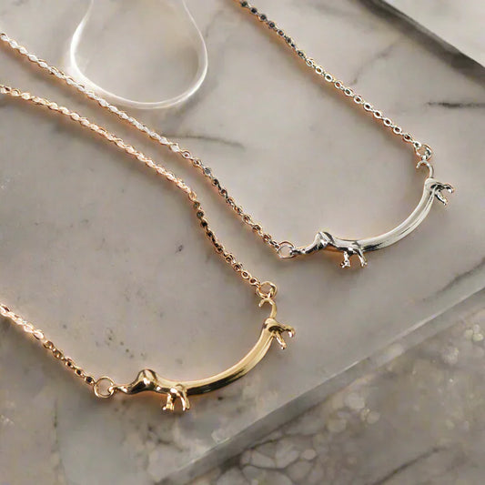 Czarujący naszyjnik jamnik dla miłośników zwierząt i stylowych stylizacji
