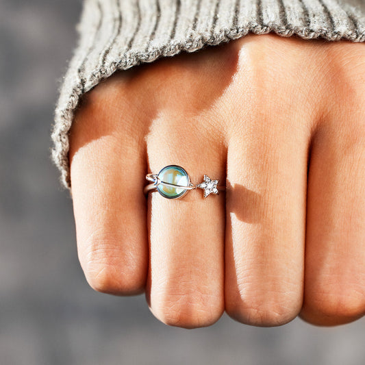 Annika Drehender Mond-Stern-Ring – Munich Maison Fidget Ring