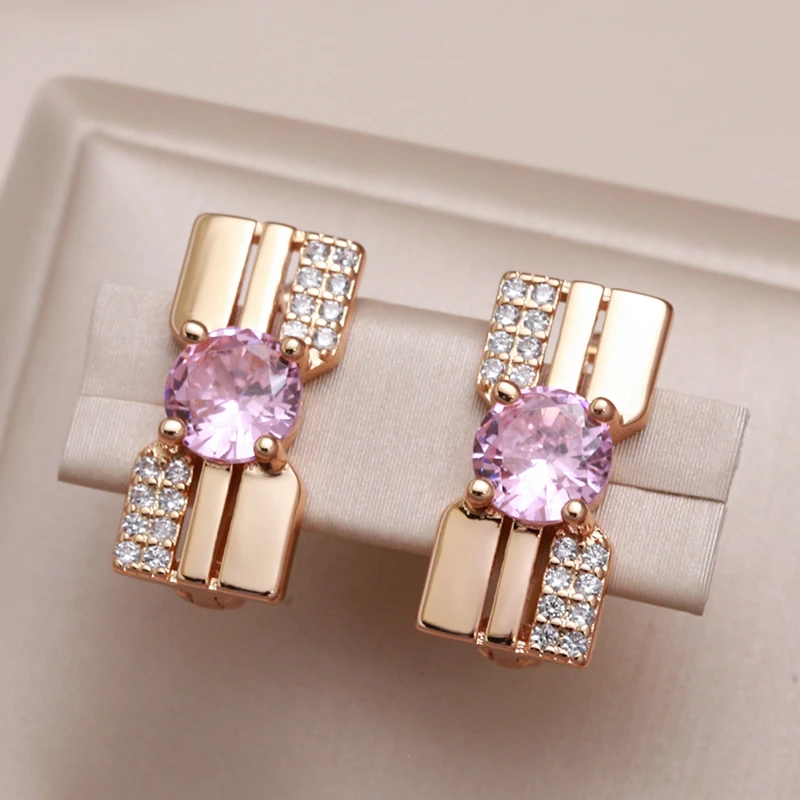 Eleganckie kolczyki z różową cyrkonią i mieniącymi się diamentami