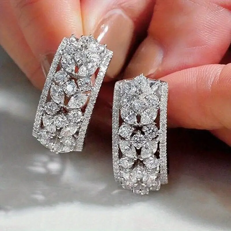 Glamour szerokie kolczyki z diamentami z mieniącym się kwiatowym wzorem