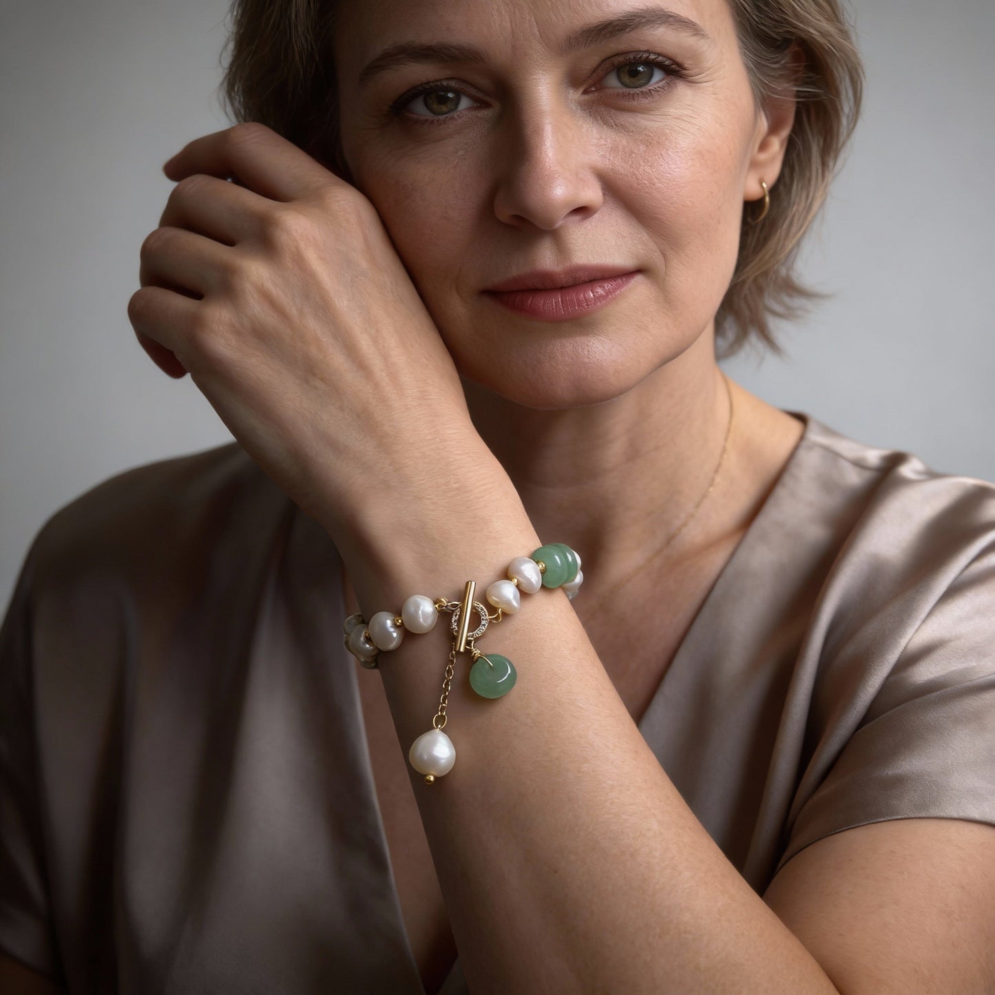 Elegancka bransoletka z pereł słodkowodnych z awenturynem i zapięciem toggle